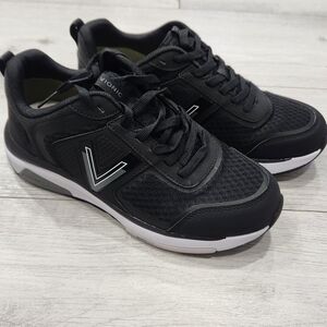 Vionic Men's Black Athletic Shoes